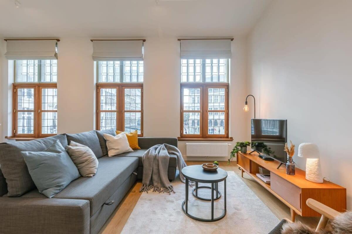 Huswell - Modern Apartment Located At Historical Main Square Αμβέρσα Εξωτερικό φωτογραφία