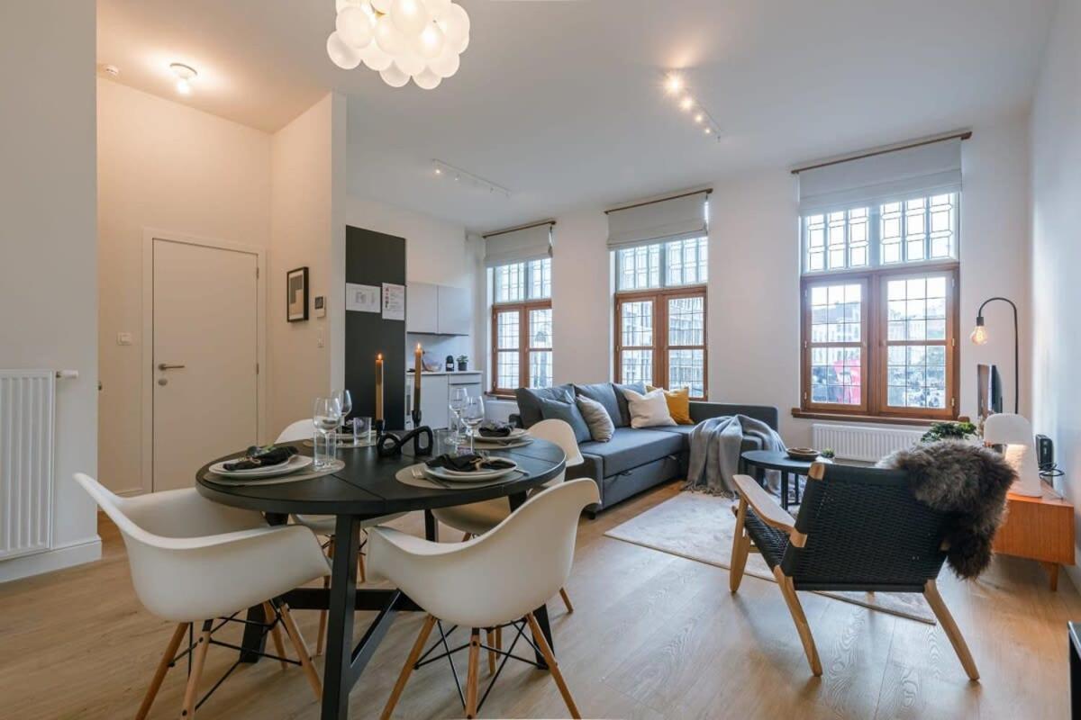 Huswell - Modern Apartment Located At Historical Main Square Αμβέρσα Εξωτερικό φωτογραφία